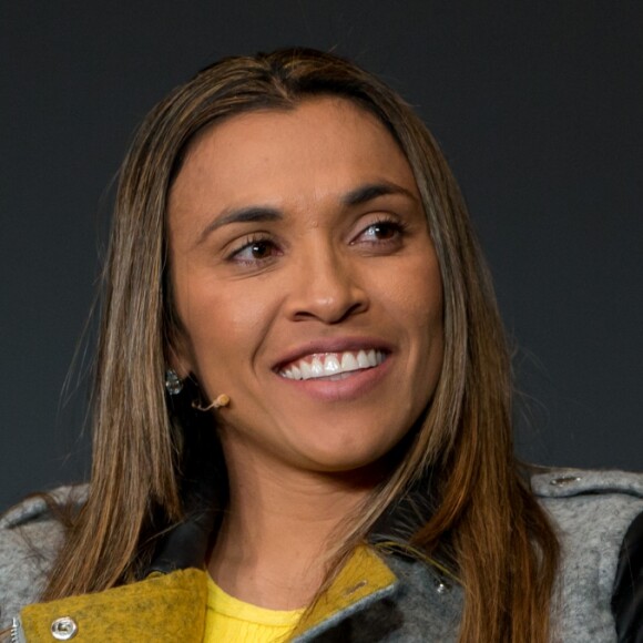 Marta Silva ganhou elogios na web por post após declaração de Bolsonaro sobre futebol feminino