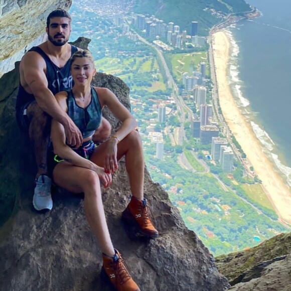 Grazi Massafera e Caio Castro negaram rumores de crise no relacionamento