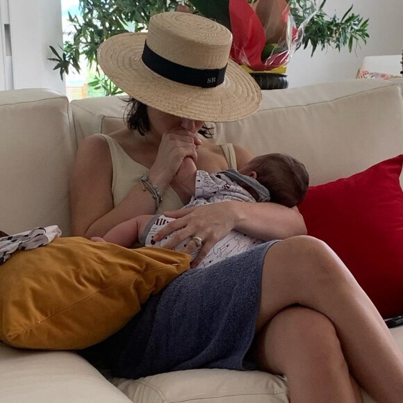 Seguidores de Sthefany Brito rasgaram elogios para o filho da atriz