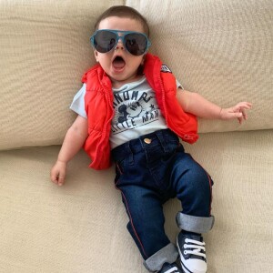 Filho de Sthefany Brito esbanjou estilo ao exibir o seu 'look do dia'