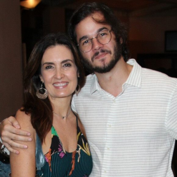 Fátima Bernardes anda de bike com Túlio Gadêlha e reage à crítica de internauta. Entenda!