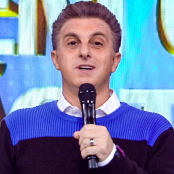Globo quer convencer Luciano Huck a desistir da política e ocupar lugar de Faustão nos domingos em 2022