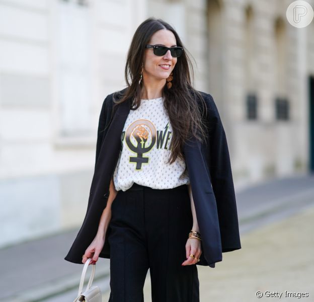 Looks preto e branco do street style para inspirar!