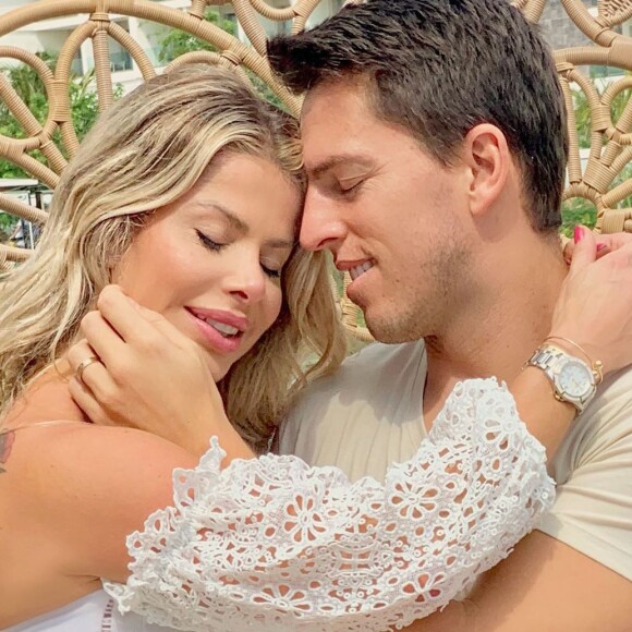 Karina Bacchi é casada com o empresário Amaury Nunes