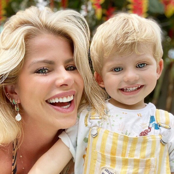 Karina Bacchi é mãe de Enrico e vem tentando o segundo filho por fertilização