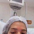 Mel Maia aparece em hospital e explica exame