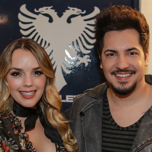 Thaeme faz dupla com Thiago