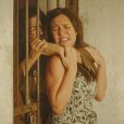 Última semana da novela 'Amor de Mãe': Thelma (Adriana Esteves) deixa Lurdes (Regina Casé) com fome após a babá avançar nela