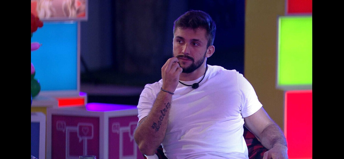 Foto No Bbb 21 Arthur Promete Ganhar Próximo Líder E Cogita