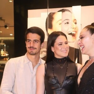 Claudia Raia já comentou romance de Enzo Celulari com Bruna Marquezine: 'Histórinha deles'