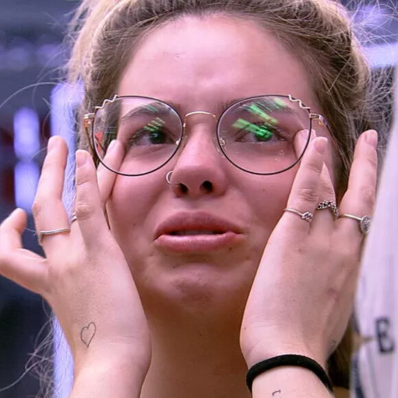 Viih Tube foi detonada na web por fãs do 'BBB 21'