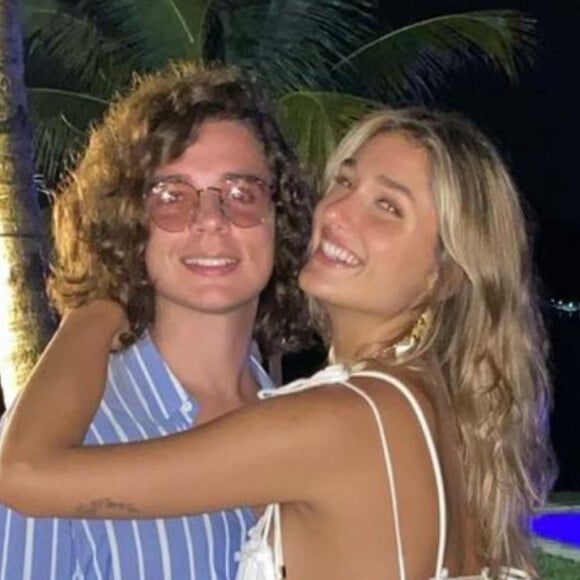 Sasha Meneghel vai se casar com João Figueiredo em maio de 2021, diz a colunista Fabia Oliveira, do jornal 'O Dia' em 6 de maio de 2021