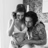 Whindersson Nunes faz carinho na barriga de gravidez da noiva
