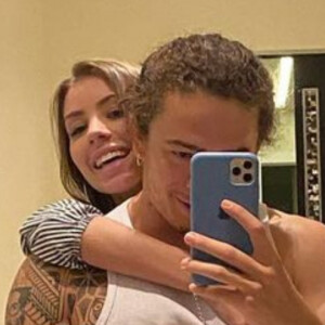 Noiva de Whindersson Nunes, Maria Lina exibiu barriga de quase 6 meses de gravidez