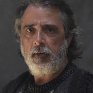 Novela 'Gênesis': Abimeleque (Leonardo Franco) ordena que Ficol (Joelson Medeiros) rapte Sara (Adriana Garambone)