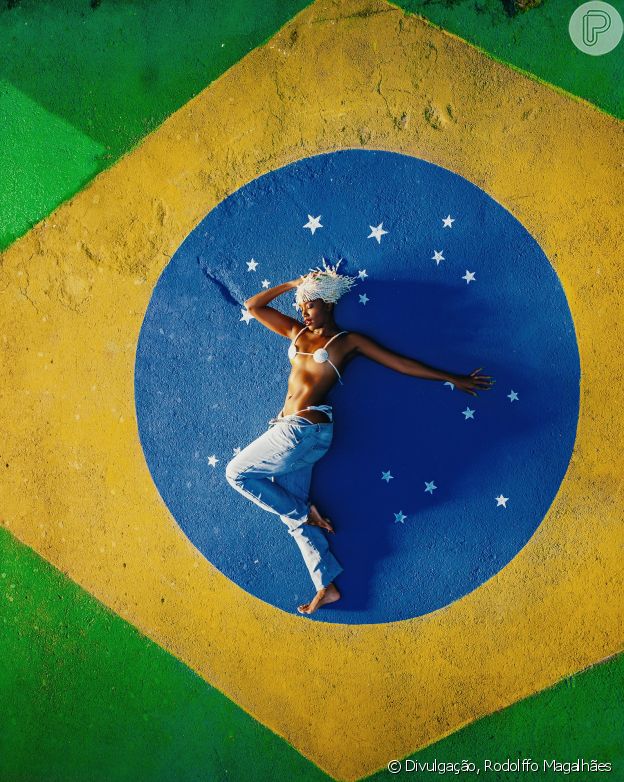 Iza recriou cenários do subúrbio carioca em 'Gueto'