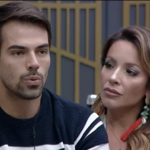 No 'Power Couple', Renata Dominguez e Leandro se estranham com JP e Li Martins em formação da DR