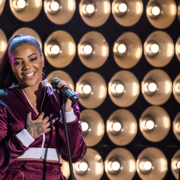 Ludmilla contou que foi sua mãe, Silvana Oliveira, que comprou aliança