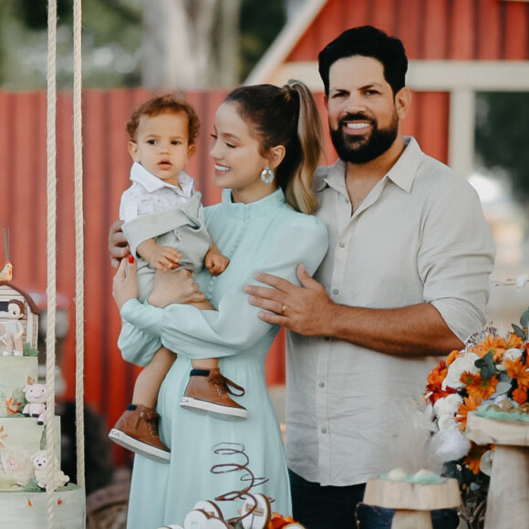 Filho de Biah Rodrigues e Sorocaba, Theo apresentou saturação baixa