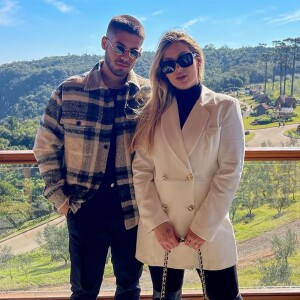 Virgínia Fonseca e Zé Felipe reagiram após internauta acusá-la de ter interrompido a amamentação da filha