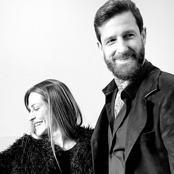 Cleo e Leandro D'Lucca se casaram no civil nesta sexta-feira (09)