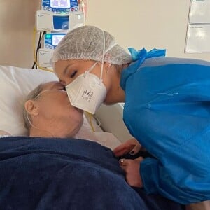 Virgínia Fonseca postou foto com o pai em nova visita ao hospital