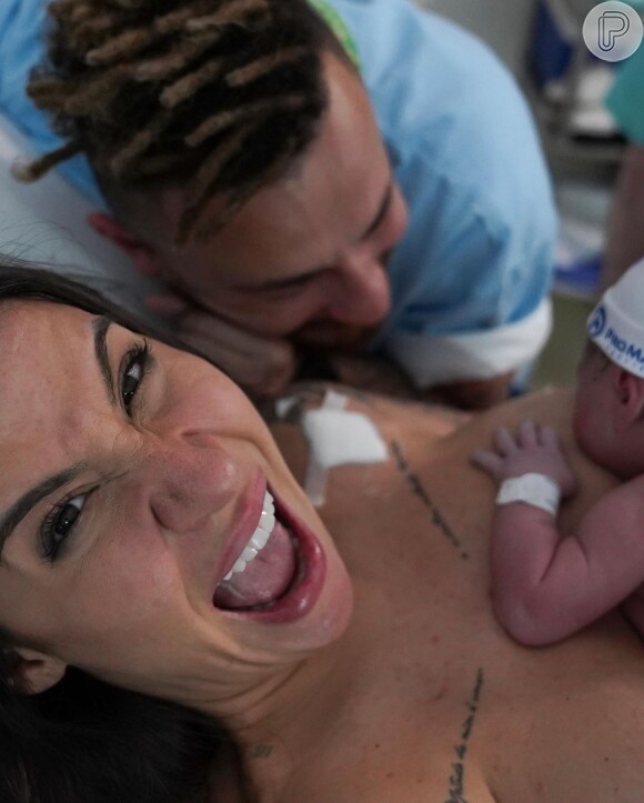 Bianca Andrade posta foto inédita do parto do filho e se declara para noivo: 'Te amo com toda a minha alma'