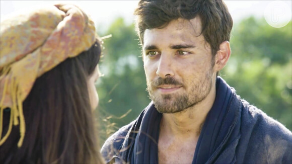 Na novela 'Gênesis', Jacó (Miguel Coelho) deixa a tenda revoltado com a mulher Raquel (Thais Melchior)