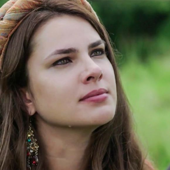 Na novela 'Gênesis', Raquel (Thais Melchior) revolta Jacó (Miguel Coelho) com proposta dele ter filhos com Bila (Allana Lopes): 'Ficou louca'?