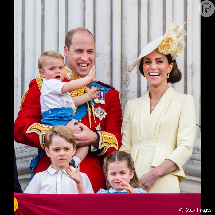  Príncipe William e Kate Middleton são pais de George, que completa 8 anos nesta quinta-feira (22), Charlotte, de 6 anos e Louis de 3 anos 