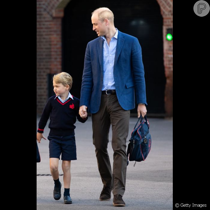  Príncipe George rouba a cena novamente em aniversário de 8 anos, ao ser comparado com Rainha Elizabeth e Príncipe William em foto inédita 