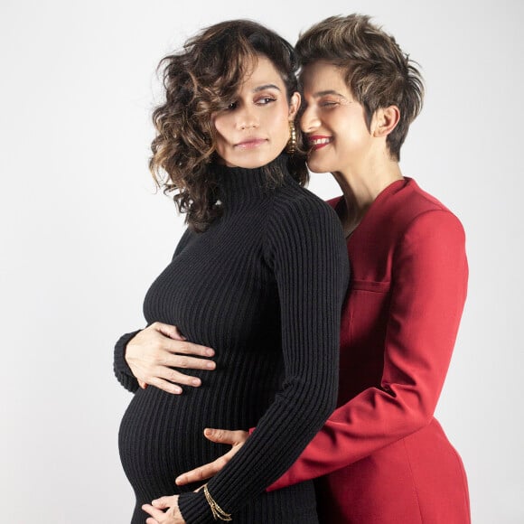 Nanda Costa e Lan Lanh anunciaram a gravidez no 'Fantástico'