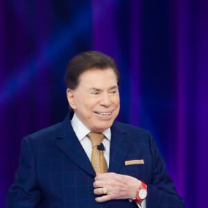 O apresentador Silvio Santos está internado com Covid-19 aos 90 anos