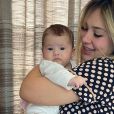 Virgínia Fonseca fez declaração apaixonada para a filha, Maria Alice, no Instagram: 'Menos de 3 meses e ja roubou todo o carisma do mundo'