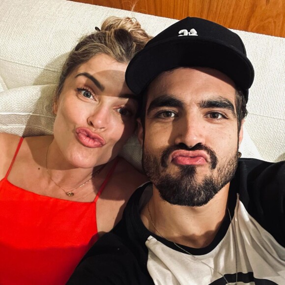 Caio Castro e Grazi Massafera terminam namoro, diz Leo Dias