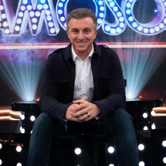 Luciano Huck assume o domingo à noite após 20 anos aos sábados: 'Toda vez que eu puder, vou enaltecer o Fausto. Ele construiu esse horário sagrado da televisão brasileira. É um mérito gigantesco'