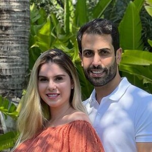 O casal está a espera de gêmeos