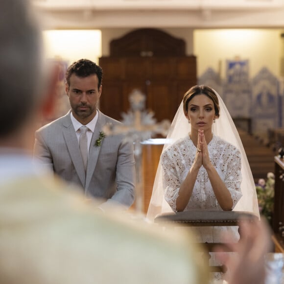 Fotos do casamento de Carol Celico com Eduardo Scarpa: casal ficou noivo em dezembro de 2020