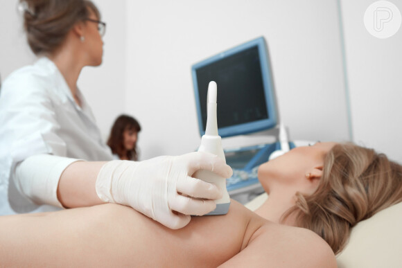 A ultrassonografia das mamas também é importante ser realizada entre os exames de rotina