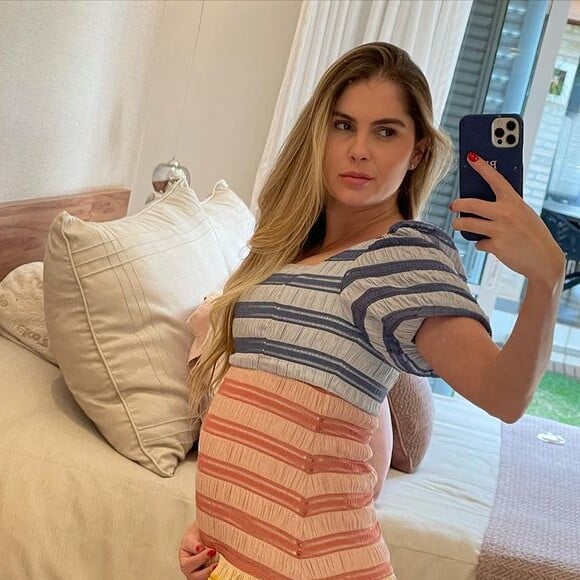 Bárbara Evans revelou a gravidez quando completou sete semanas de gestação