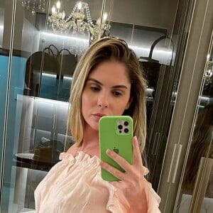 Bárbara Evans lamentou o resultado do ultrassom que mostrava que um dos bebês poderia não evoluir