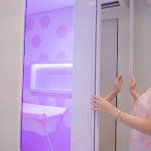 Lorena Improta colocou luz diferente no banheiro de Liz, filha com Léo Santana: 'Apaixonada por cromoterapia'