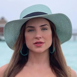 Gabi Martins dividiu alguns registros da viagem que fez com o namorado