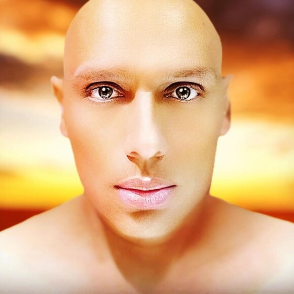 Em agosto, Caike Luna comemorou a última sessão de quimioterapia