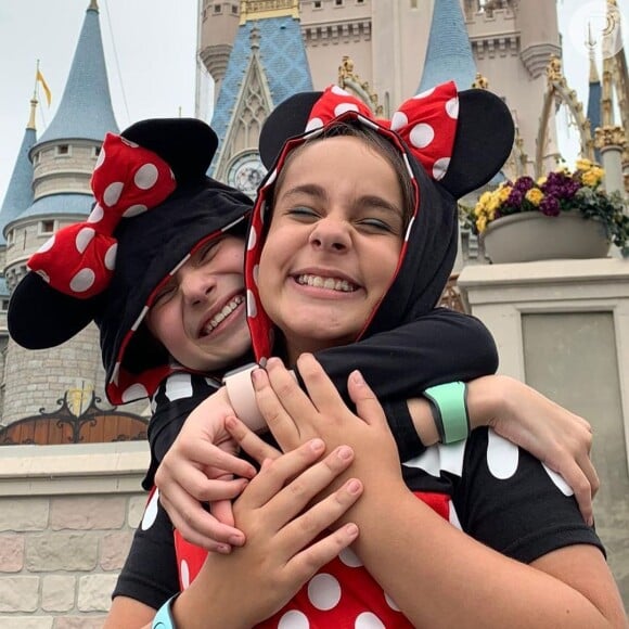 Valenthina Rodarte e a amiga Sienna já se divertiram na Disney