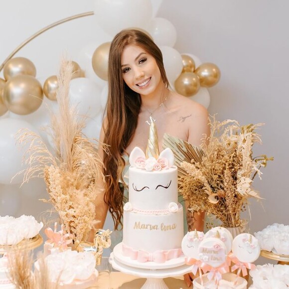 Bolo de aniversário de Maria Lina era de unicórnio