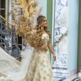   'Casamento às Cegas': Carol optou por um vestido de noiva rendado com decote discreto  