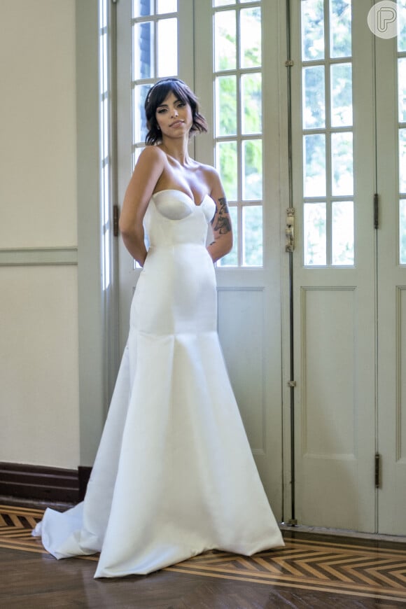 'Casamento às Cegas': Vestido de noiva de Ana Prado tinha decote em formato de coração