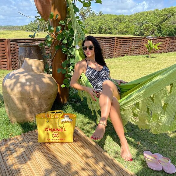 Andressa Suita foi marcada em stories de Gusttavo Lima para destacar que o casal ouvia música juntos