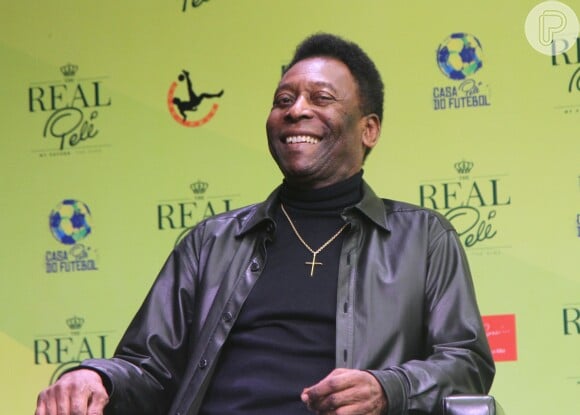 Pelé foi operado este mês para retirada de cálculos renais